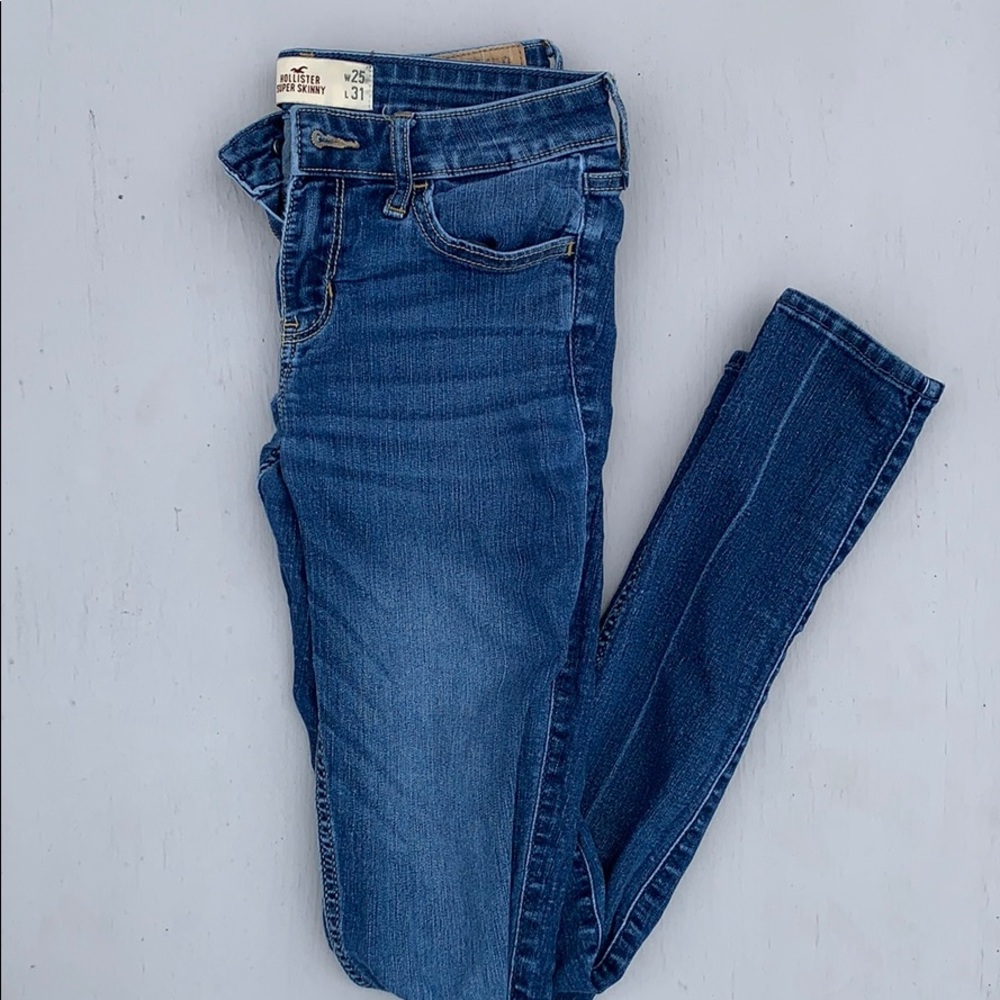Hollister Super Skinny Jeans